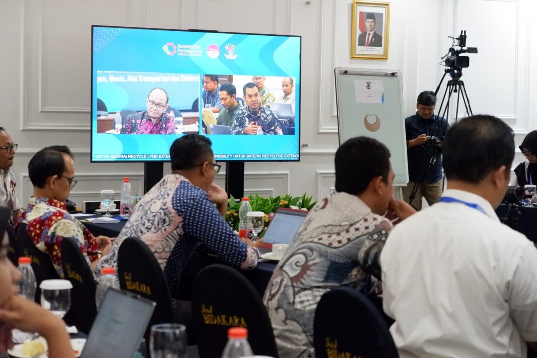 Focus Group Discussion Extended Producer Responsibility Untuk Baterai Recycle